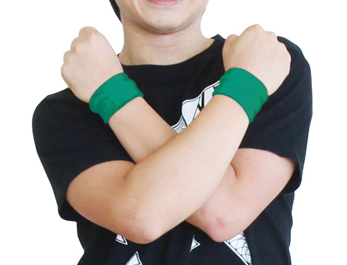 ダンスリストバンド　緑1