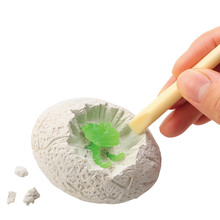 光る！発掘ミニ恐竜フィギュアキット