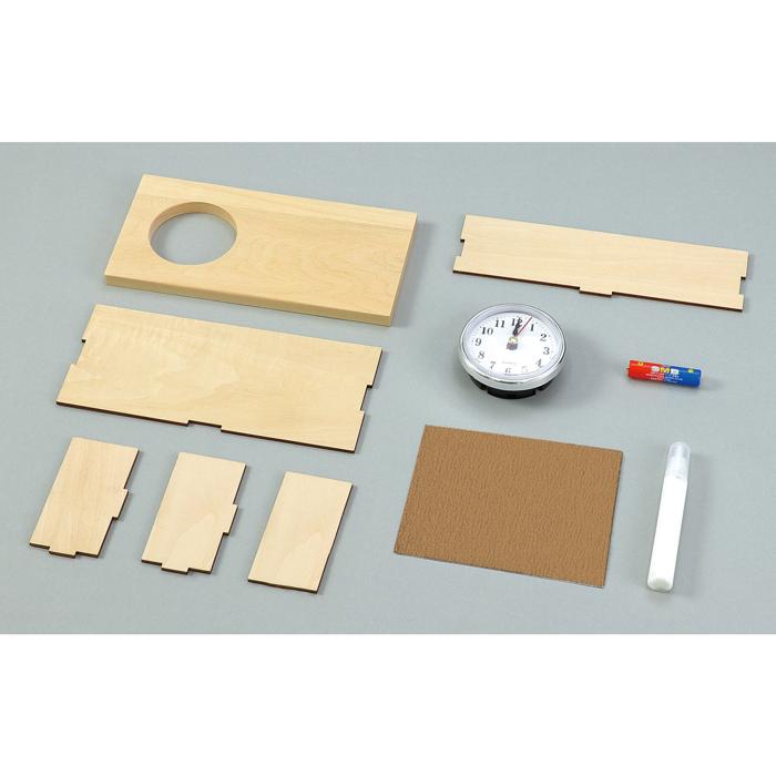 木彫ペン立て時計2