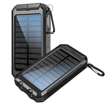 ライト付ソーラーバッテリー　8000mAh