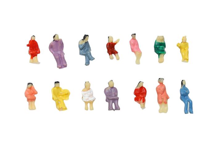 ジオラマ模型　座っている人　1/150　10個組0