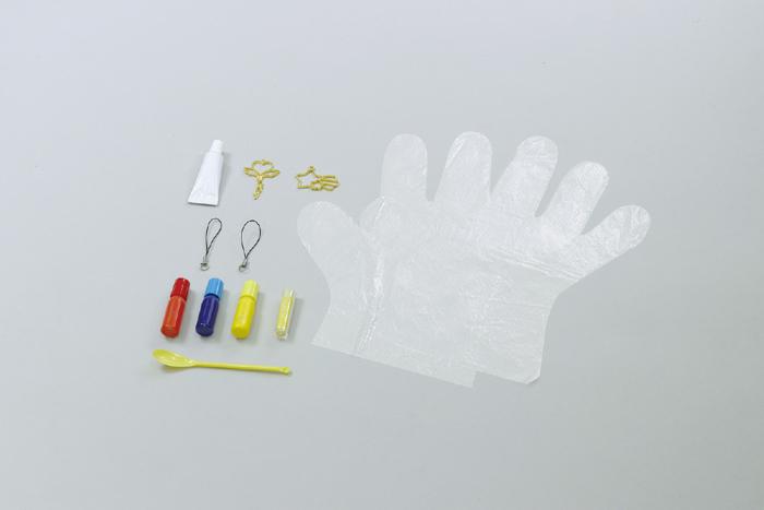 ＵＶレジンクラフトキット　フレームストラップ　ハート・星2