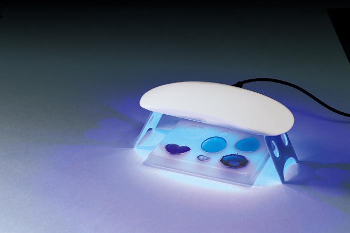 UV-LEDハンディライト1