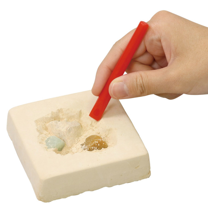 ドキドキ宝石の原石発掘体験6