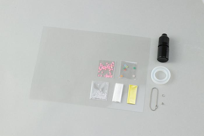 しゃかしゃかチャーム（レジン付）2