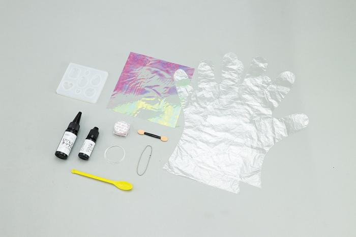 UVレジンクラフトキット　うるツヤオーロラレジン3