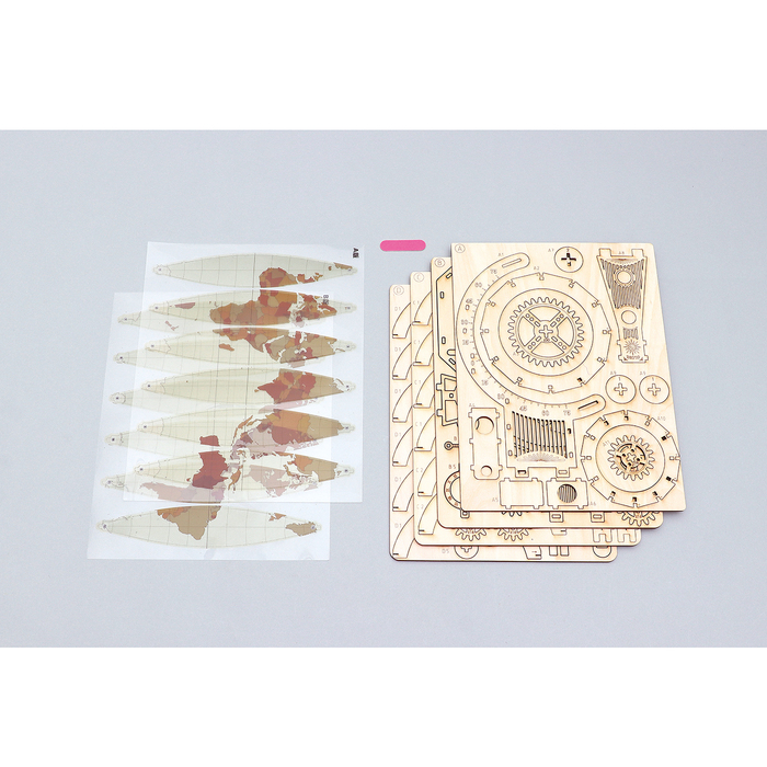 ウッドパズル地球儀13