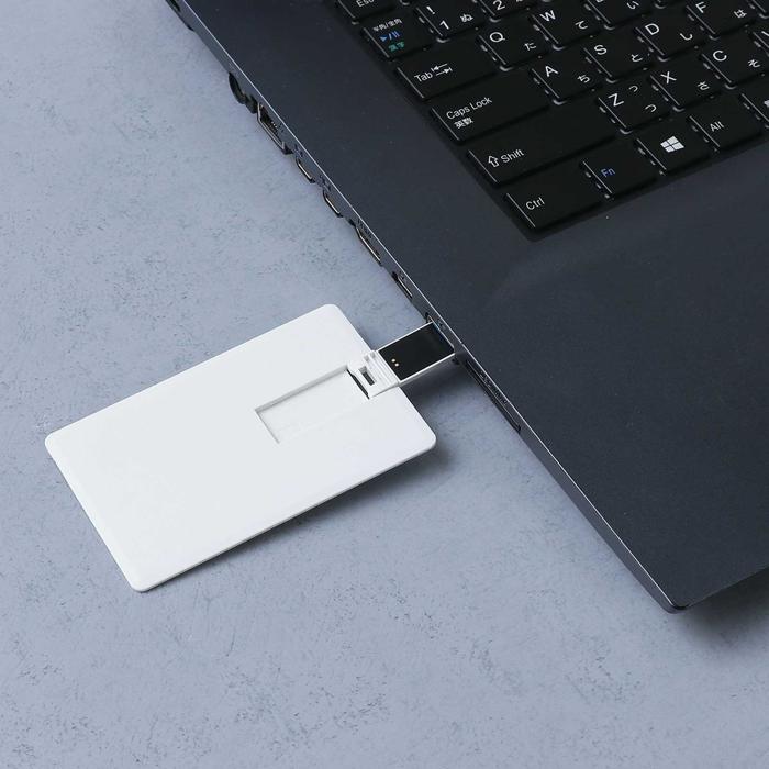 カード型USB 8GB1