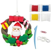 ねんどでつくるサンタクリスマスリース