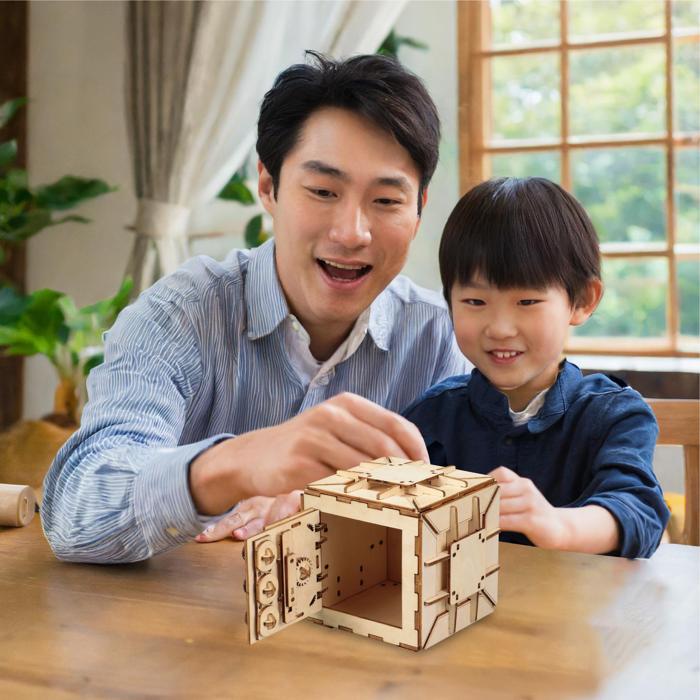 木製ダイヤル式金庫型貯金箱クラフトキット4