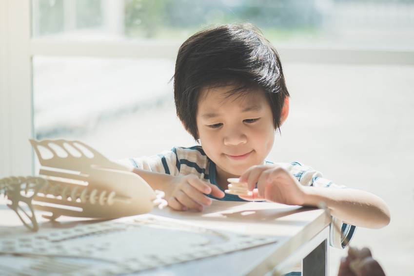 【集客UPに】親子で楽しむ木工！子どもでも簡単に作れる工作キット